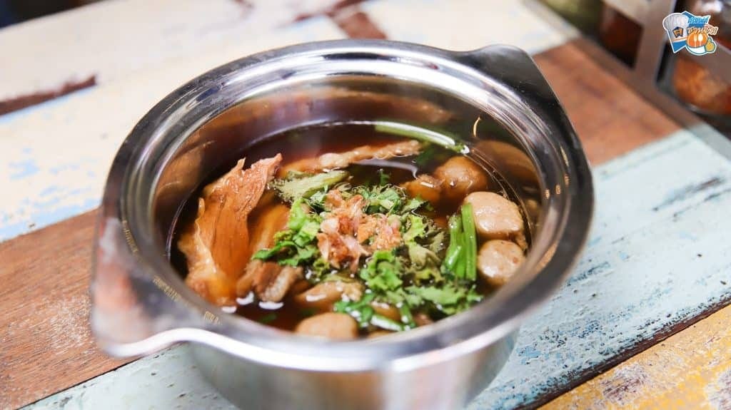 ศรีสวัสดิ์ชวนชิม ร้านไก่นรก ดอนเมือง เกาเหลาเนื้อตุ๋น